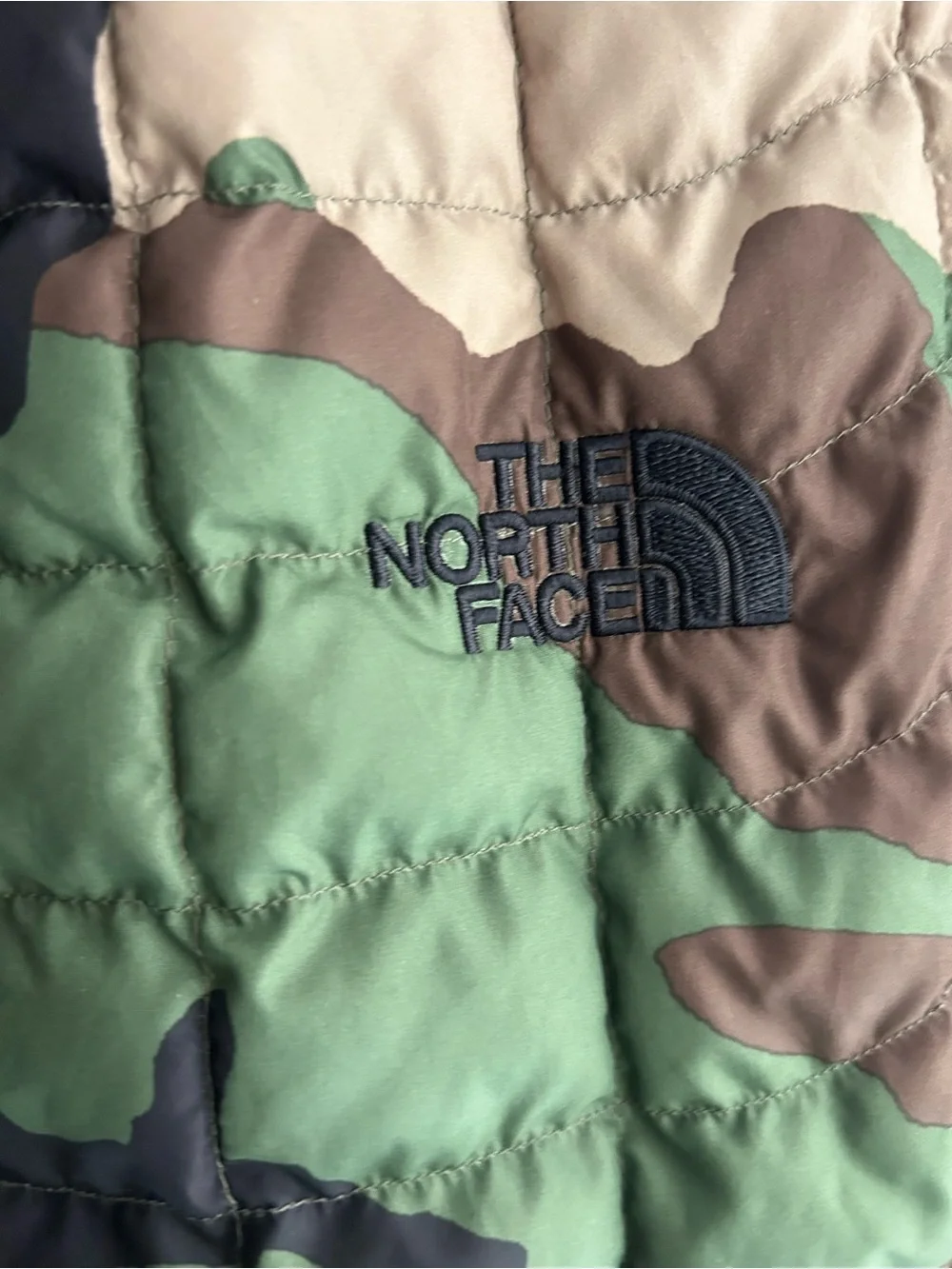 The North Face Camo Quilted Vest - Green/Brown